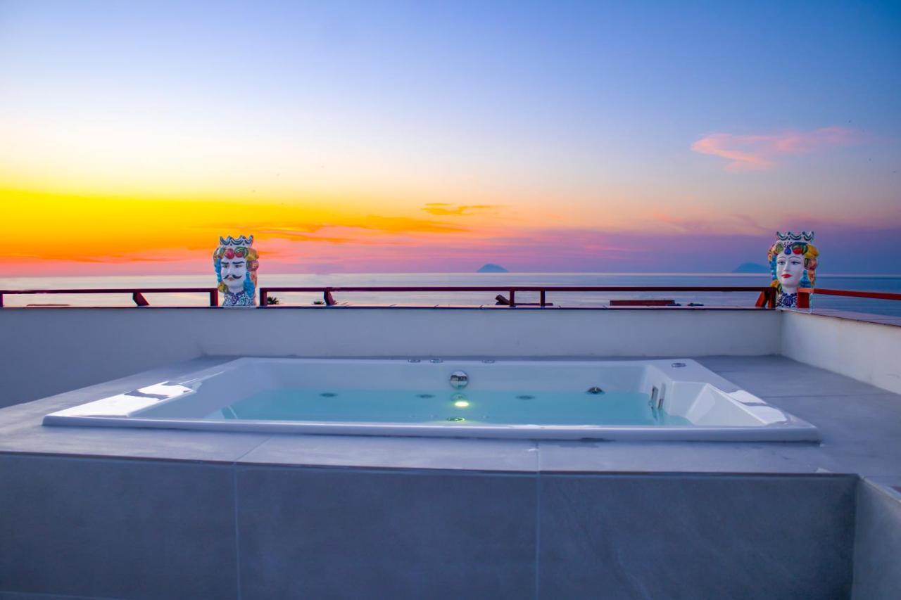 Duca D'Aosta Terrace, Skypool & Sauna Акуедолчи Екстериор снимка
