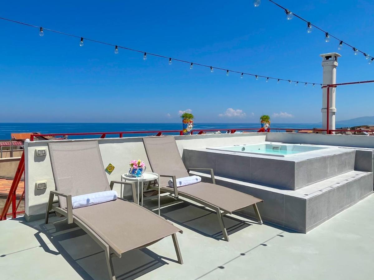 Duca D'Aosta Terrace, Skypool & Sauna Акуедолчи Екстериор снимка